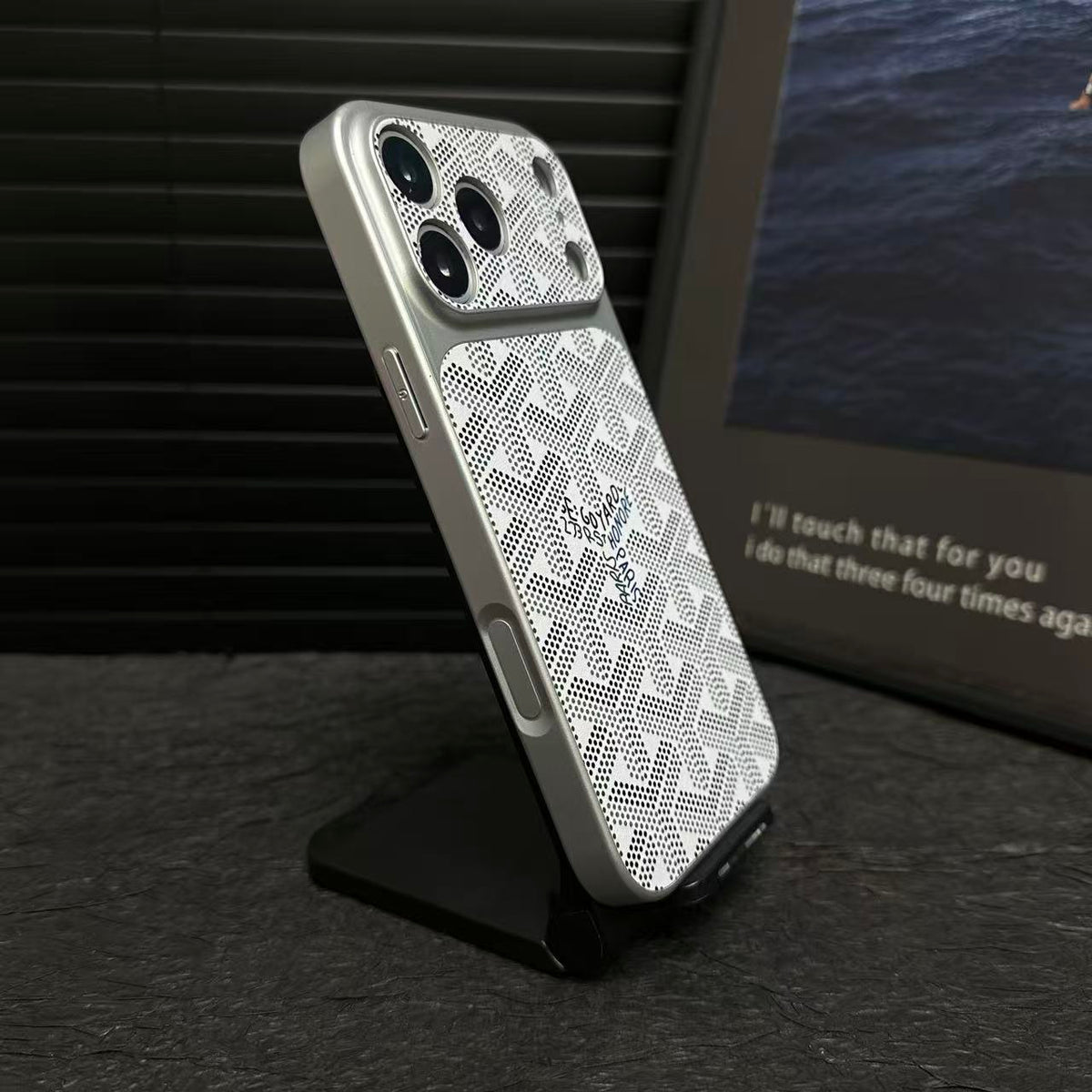 G-Y Stylish Embossed Texture Case for iPhone